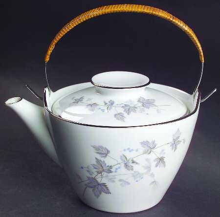 Ivyne Teapot & Lid with Removable Top Handle