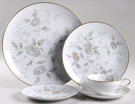 Janice 5 Piece Place Setting