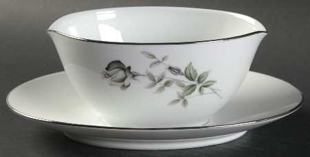 Janette Gravy Boat with Attached Underplate