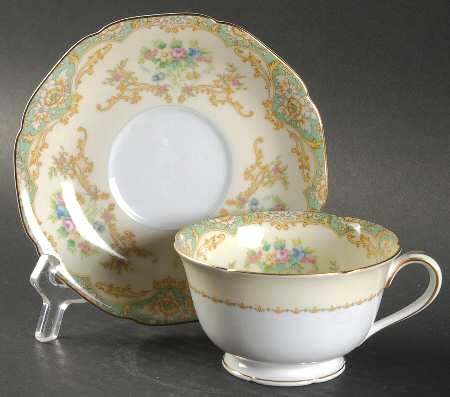 Janice Footed Cup & Saucer Set