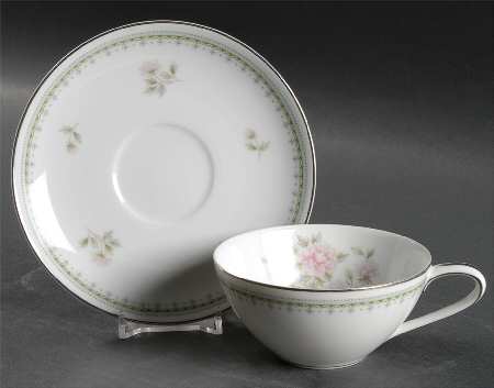 Jardine Flat Cup & Saucer Set