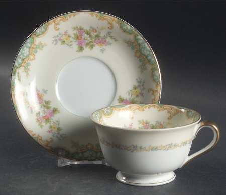 Jasmine Footed Cup & Saucer Set