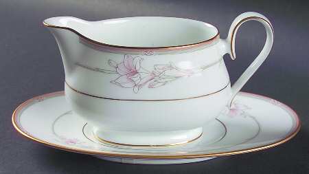 Jenna Gravy Boat & Underplate (Relish/Butter)