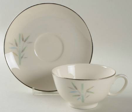 Jessie Flat Cup & Saucer Set