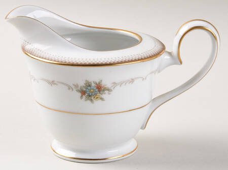 Joanne Mini Creamer
