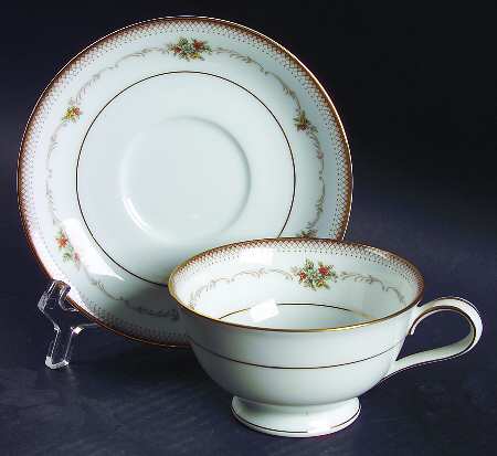 Joanne Footed Cup & Saucer Set