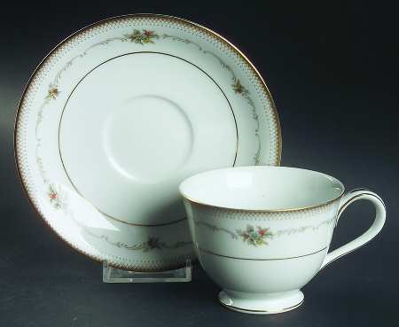Joanne Footed Cup & Saucer Set