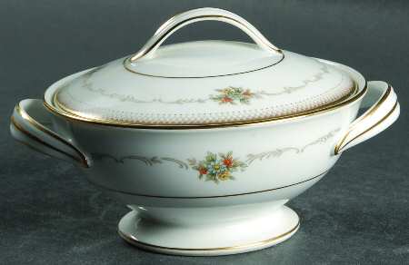Joanne Sugar Bowl & Lid
