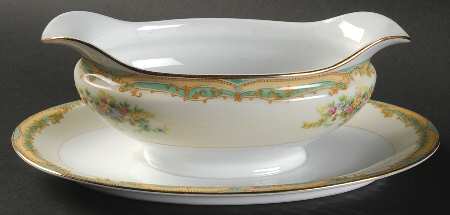 Joan Gravy Boat with Attached Underplate