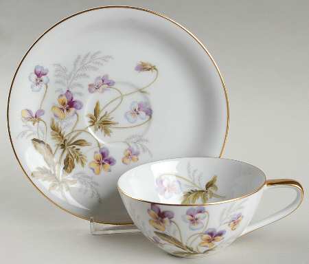 Joyce Flat Cup & Saucer Set