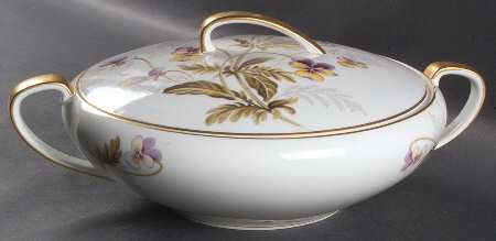 Joyce Round Covered Vegetable