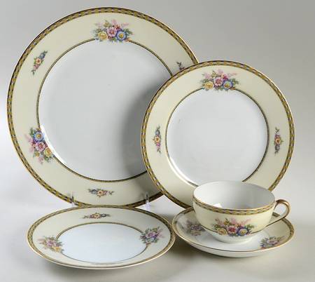 Juanita 5 Piece Place Setting