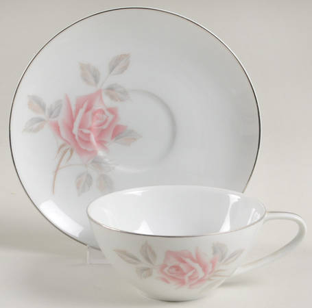 Judy Flat Cup & Saucer Set