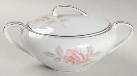 Judy Sugar Bowl & Lid