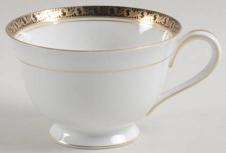 Julie Footed Cup