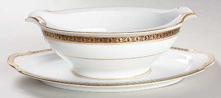 Julie Gravy Boat with Attached Underplate