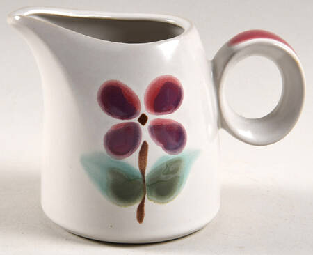 Junebuds Creamer