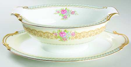 Juno Gravy Boat with Attached Underplate