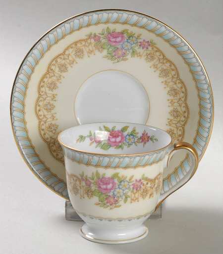 Juno Footed Demitasse Cup & Saucer Set