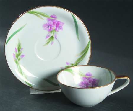 Karen (5141, Gold Trim) Flat Cup & Saucer Set