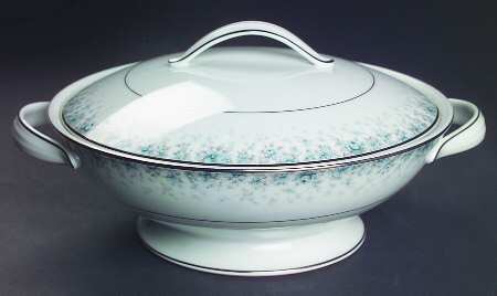 Kathleen Round Covered Vegetable