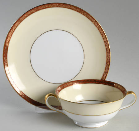 Kawana Footed Cream Soup Bowl & Saucer Set