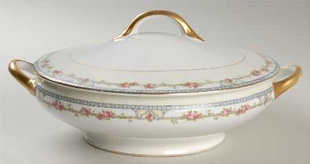 Kenmore (50 Years Old) Round Covered Vegetable