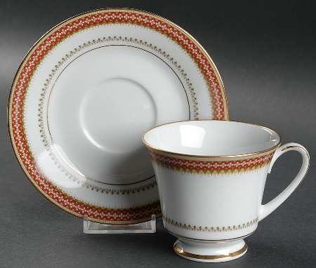 Kensington Footed Cup & Saucer Set