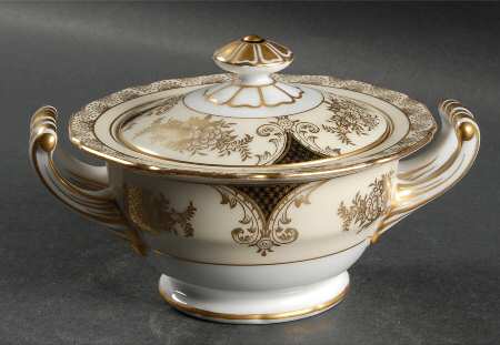 Kenwood (Black, Scalloped) Sugar Bowl & Lid