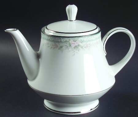 Kenwick Teapot & Lid