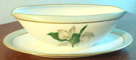 Kenyon Gravy Boat with Attached Underplate