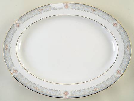 Kensington Palace 16" Oval Serving Platter