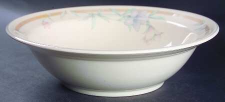 Kerry Spring 9" Round Vegetable Bowl
