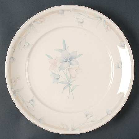 Kerry Spring 12" Chop Plate (Round Platter)