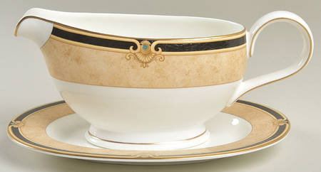 Killian Gravy Boat & Underplate (Relish/Butter)