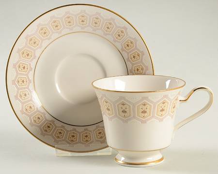Kingswood Footed Cup & Saucer Set