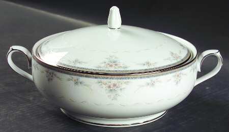 Kirkland Round Covered Vegetable