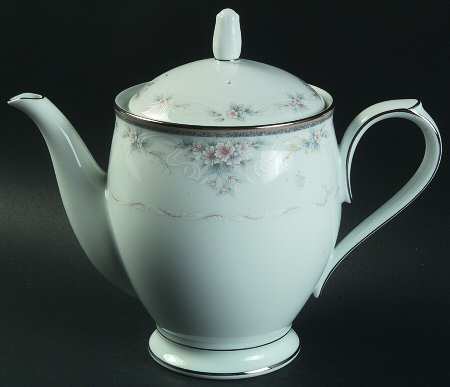 Kirkland Teapot & Lid