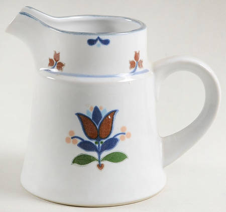 Knickerbocker Creamer