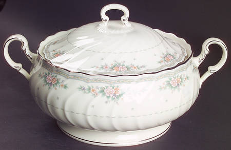 Knottinghill Round Covered Vegetable by Noritake