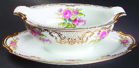 Kyngold Gravy Boat with Attached Underplate