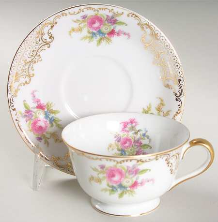 Kyngold Footed Cup & Saucer Set