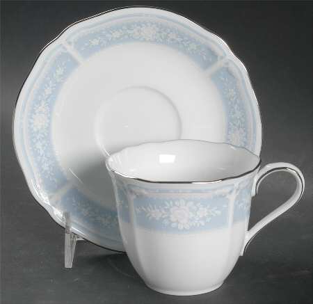 Lacewood Flat Cup & Saucer Set