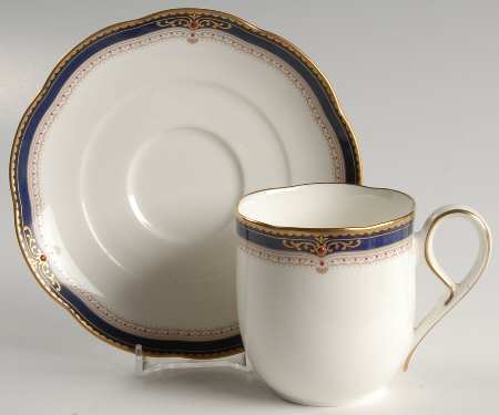 Lady Eve Flat Cup & Saucer Set