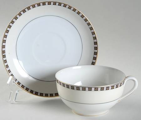 Lafayette Flat Cup & Saucer Set