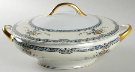 Lafleur Round Covered Vegetable