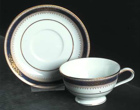 Lamarre Footed Cup & Saucer Set