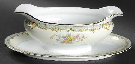 Lanare (Green Inner Ring) Gravy Boat with Attached Underplate