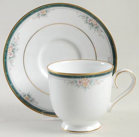 Landon Footed Cup & Saucer Set