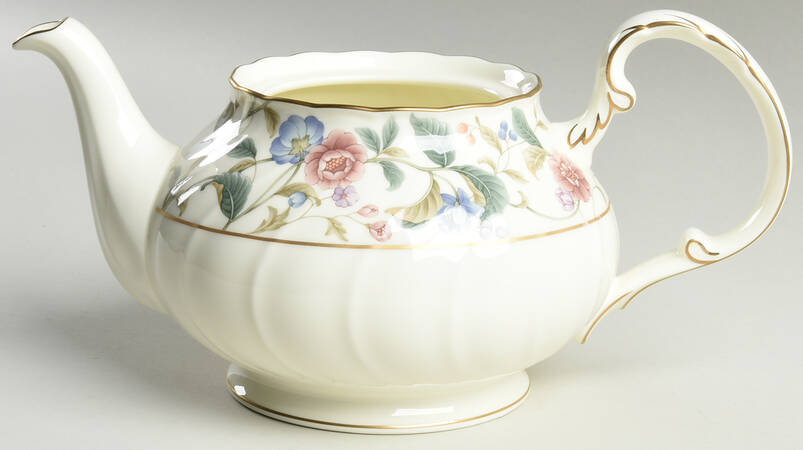 La Prada Teapot No Lid
